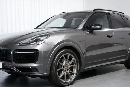 Porsche Cayenne 96.000 km 67.890 &euro; Oldenburg 26123