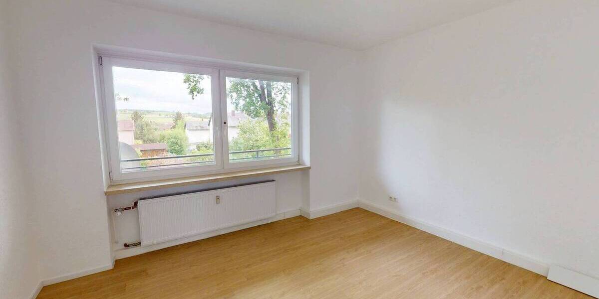 Etagenwohnung Roding Kienholz - 4 Zimmer, 88 m&sup2;, 730&euro; | Angebot:26797779