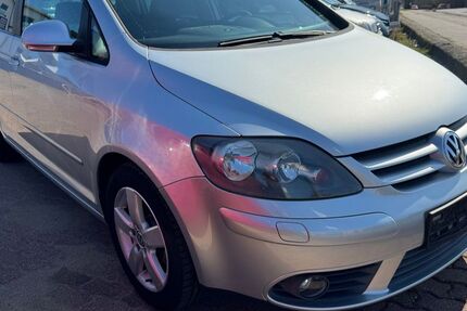 VW Golf 140.000 km 4.500 &euro; Neustrelitz 17235