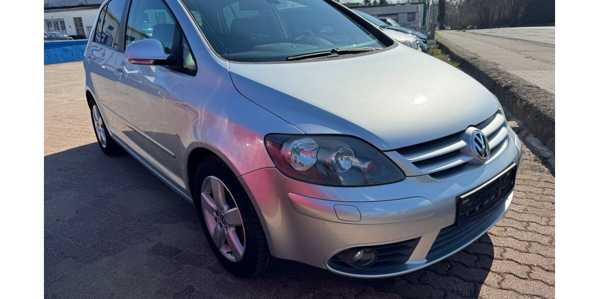 VW Golf 140.000 km 4.500 &euro; Neustrelitz 17235