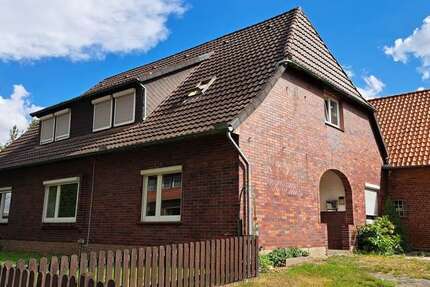 Haus zum Kaufen in Marklohe OT Oyle 199.000 € 227 m² 8.5 zimmer