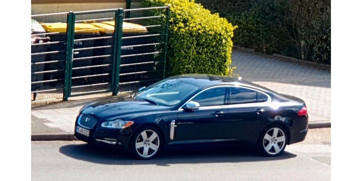 Jaguar XF 132.500 km 7.980 &euro; Velbert 42549