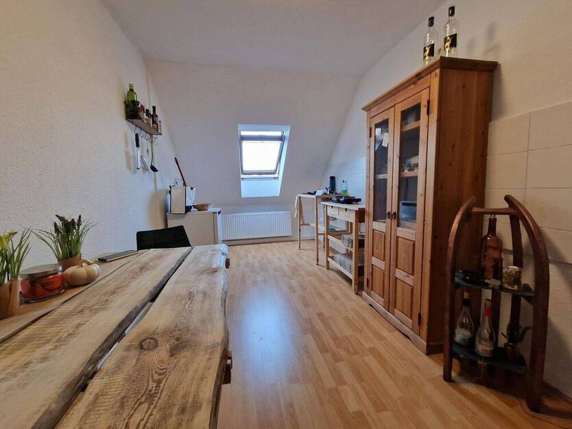 großzügige 2-Zimmerwohnung in zentraler lage von Döbeln, EBK gegen Zuzahlung möglich.
