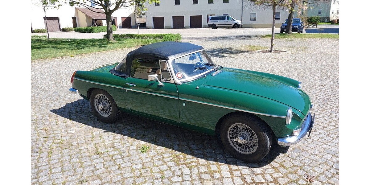 MG B 86.042 km 9.800 &euro; Radebeul 01445