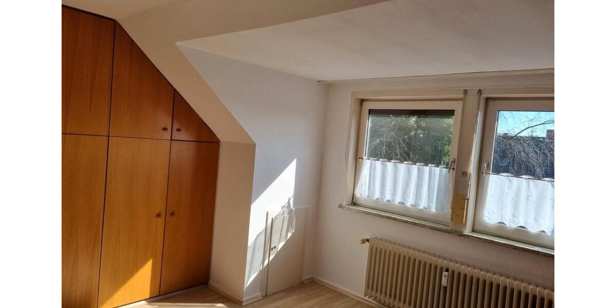 Dachgeschoßwohnung Nienburg (Weser) - 3 Zimmer, 64 m&sup2;, 139.000&euro; | Angebot:26748018