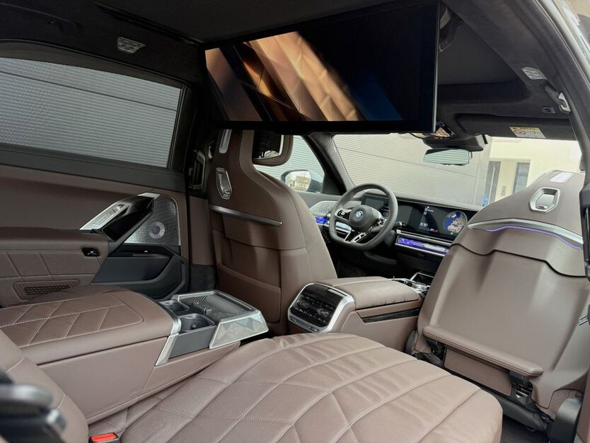 BMW i7 9.266 km 96.890 € Rohr i. NB (bei Regensburg) 93352