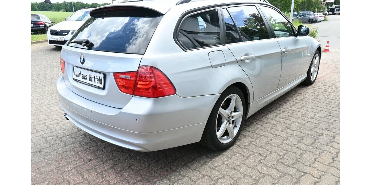 BMW 320 dAut tour Klimaaut Pano Navi Leder PDC 17Alu 240.000 km 6.400 &euro; Seevetal - Hittfeld 21218
