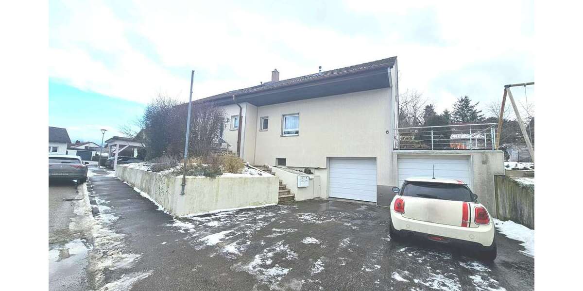 Haus zum Kaufen in Neresheim 359.000 € 140 m² 8 zimmer