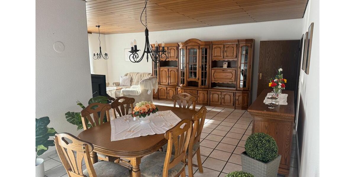 Einfamilienhaus Überherrn - 3 Zimmer, 140 m&sup2;, 1.450&euro; | Angebot:25489094