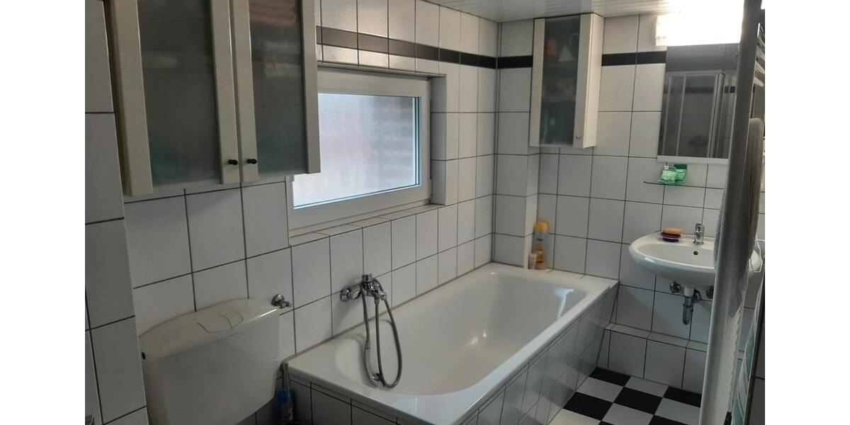 Dachgeschoßwohnung Erkelenz - 3 Zimmer, 76 m&sup2;, 460&euro; | Angebot:26408141