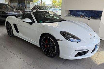 Porsche Boxster 98.900 km 50.990 &euro; Braunschweig 38116