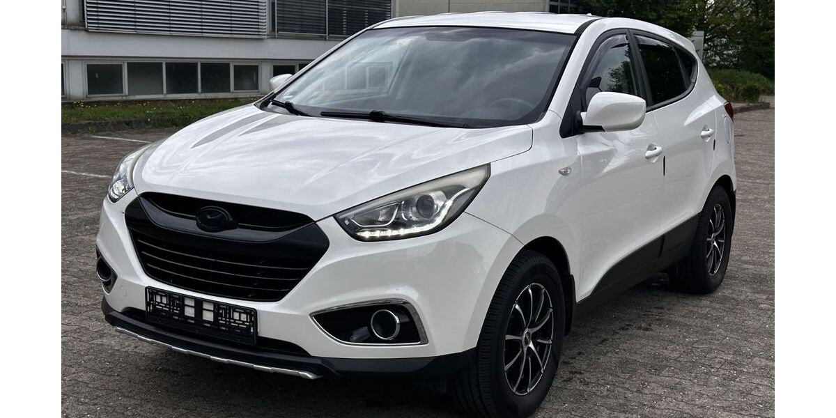 Hyundai ix35 83.000 km 9.450 &euro; kelkheim 65779
