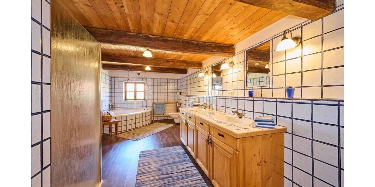 Bauernhaus, Landhaus Landau an der Isar Attenhausen - 2 Zimmer, 2 m&sup2;, 1.749.000&euro; | Angebot:26157405