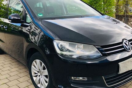 VW Sharan 182.000 km 10.990 &euro; Frankfurt am Main 60435