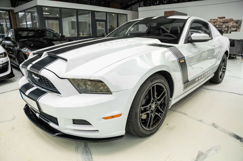 Ford Mustang 53.729 km 20.499 € Quakenbrück 49610