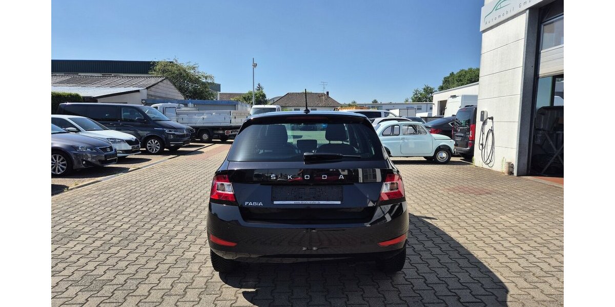 Skoda Fabia 1,0 TSI Ambition, Klima, Kamera, Carplay, Na 41.400 km 14.890 &euro; Rodgau 63110