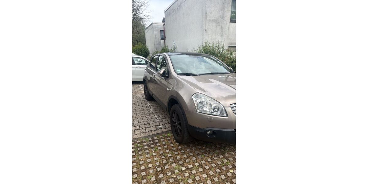Nissan Qashqai 195.000 km 5.000 &euro; Wiesbaden 65205