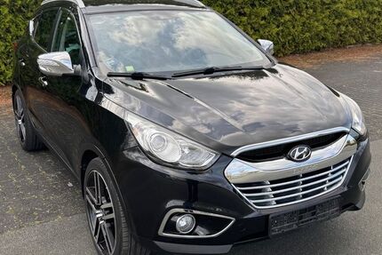 Hyundai ix35 84.000 km 8.500 &euro; Detmold 32760