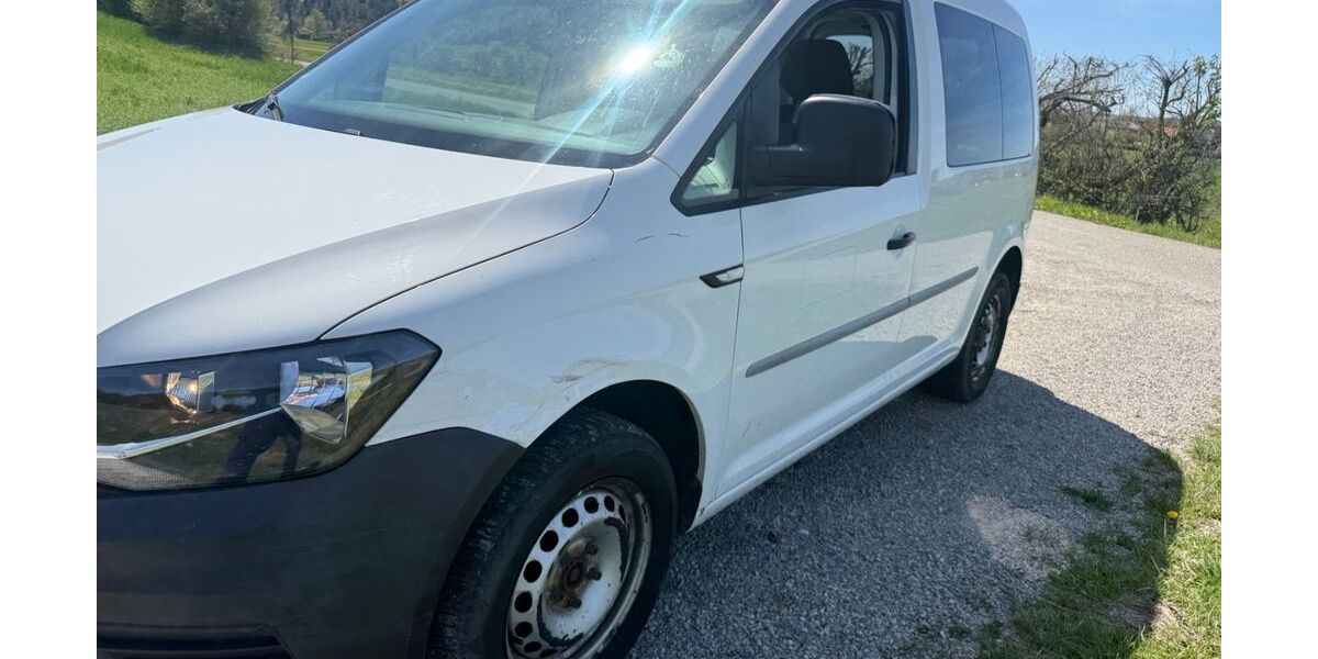 VW Caddy 300.000 km 5.700 &euro; Essingen 73457
