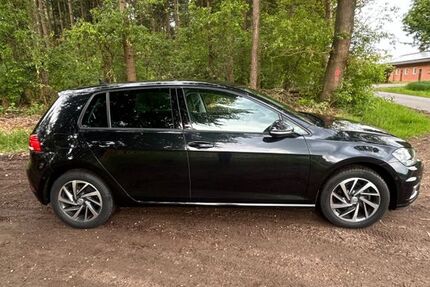 VW Golf 145.000 km 9.990 &euro; Groß Berßen 49777