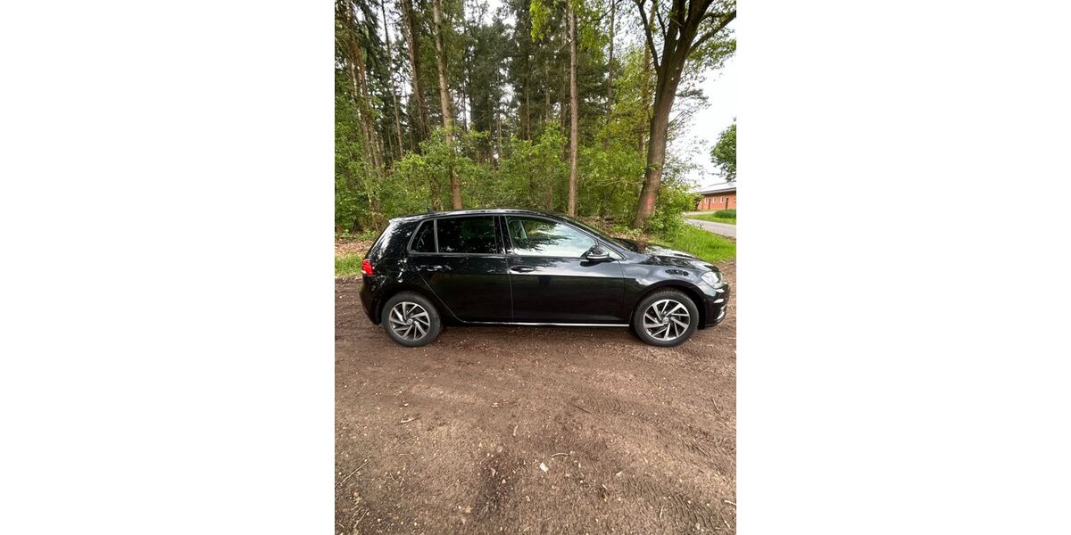 VW Golf 145.000 km 9.990 &euro; Groß Berßen 49777