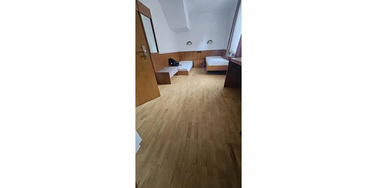Etagenwohnung Uslar - 5 Zimmer, 750&euro; | Angebot:25791735