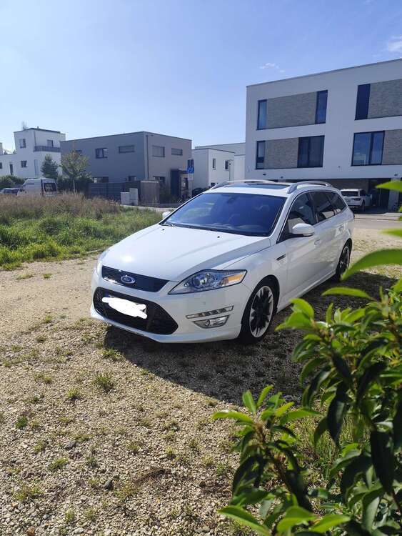 Ford Mondeo 124.490 km 8.800 € Neu-Ulm 89231