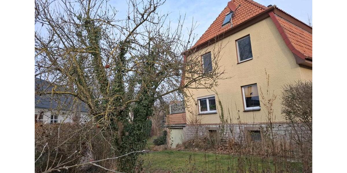 Einfamilienhaus Einbeck - 6 Zimmer, 135 m&sup2;, 85.000&euro; | Angebot:27030021