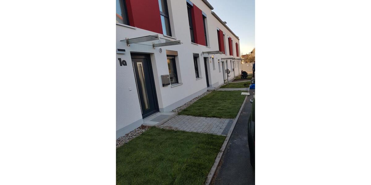 Reihenhaus Nürnberg Holzheim - 5 Zimmer, 120 m&sup2;, 1.750&euro; | Angebot:26252328