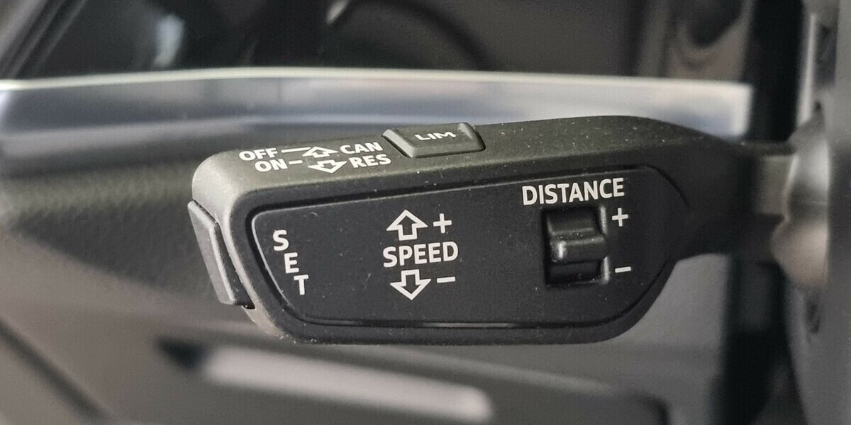 Audi Q3 35 TDI Advanced Prestige LED ACC APP schw.AHK 79.950 km 26.500 &euro; Garrel 49681