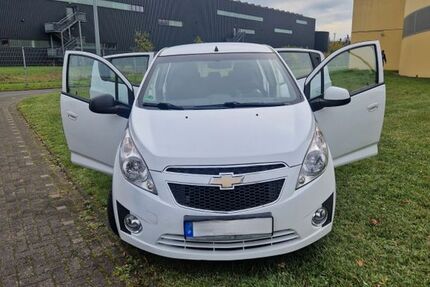 Chevrolet Spark 96.000 km 3.200 &euro; Köln 51103