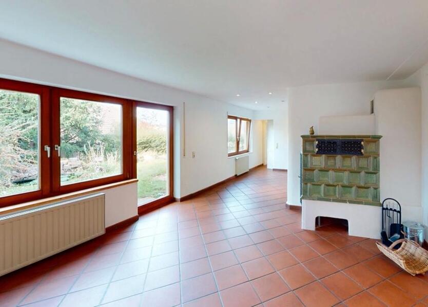 3-Zimmer-Wohnung mit Garten, Kamin & neuer Küche zimmer