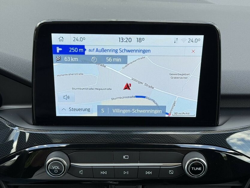 Kuga 2.5 HYBRID ST-LINE X/PANORAMA/KAMERA/1.HAND