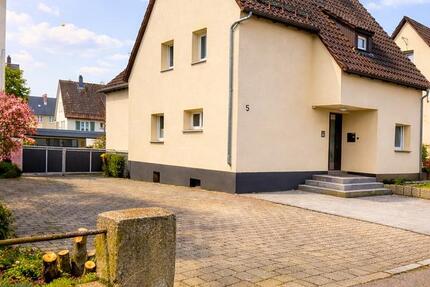 Haus Villingen-Schwenningen Schwenningen - 7 Zimmer, 160 m&sup2;, 1.800&euro; | Angebot:26061726