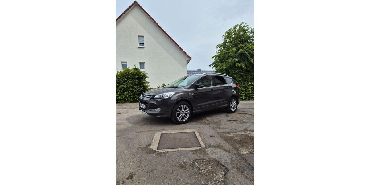 Ford Kuga 160.000 km 8.499 &euro; Nordstemme 31171
