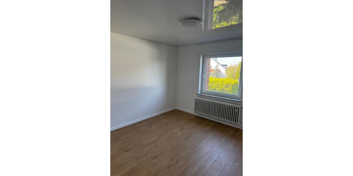 Mehrfamilienhaus, Wohnhaus Herford Diebrock - 7 Zimmer, 210 m&sup2;, 2.200&euro; | Angebot:26412562