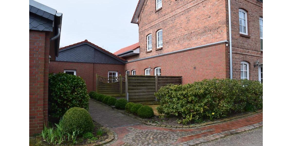 Renovierte 4-Zimmer- Erdgeschoss-Wohnung m. Gartenanteil zimmer