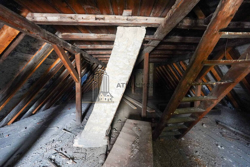 ATIK: *Entwickler aufgepasst* Wohn- u. Geschäftshaus mit Dachausbau-Potenzial in der Fußgängerzone