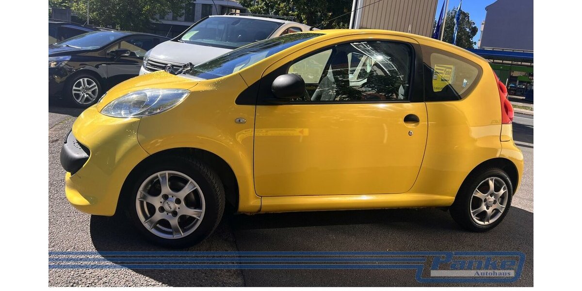 Peugeot 107 Petit Filou 3trg.*Radio/CD*AUX*LM*AllSeason* 180.827 km 1.290 &euro; Berlin 13187