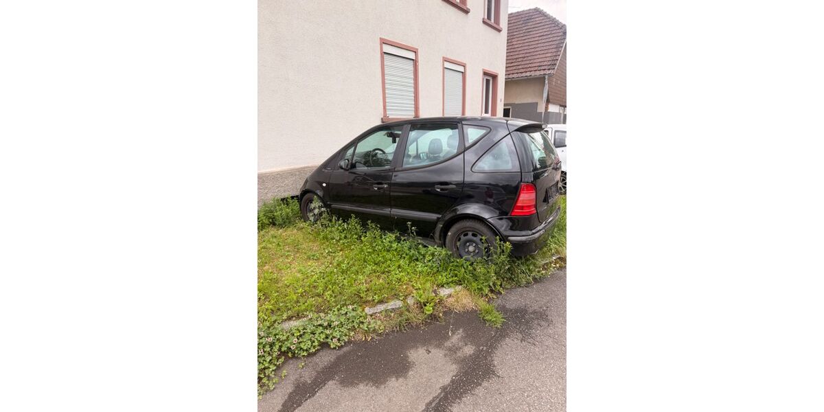 Mercedes-Benz A 160 173.000 km 800 &euro; Steinen 79585