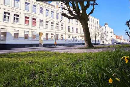 Haus Wilhelmshaven - 53 Zimmer, 1.209 m&sup2;, 1.100.000&euro; | Angebot:26121119