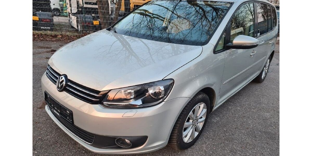 VW Touran 208.542 km 6.300 &euro; München 80995
