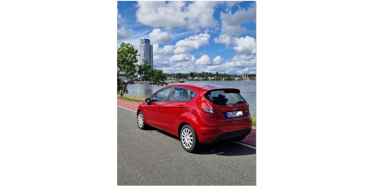 Ford Fiesta 83.500 km 6.950 &euro; Schaalby 24882