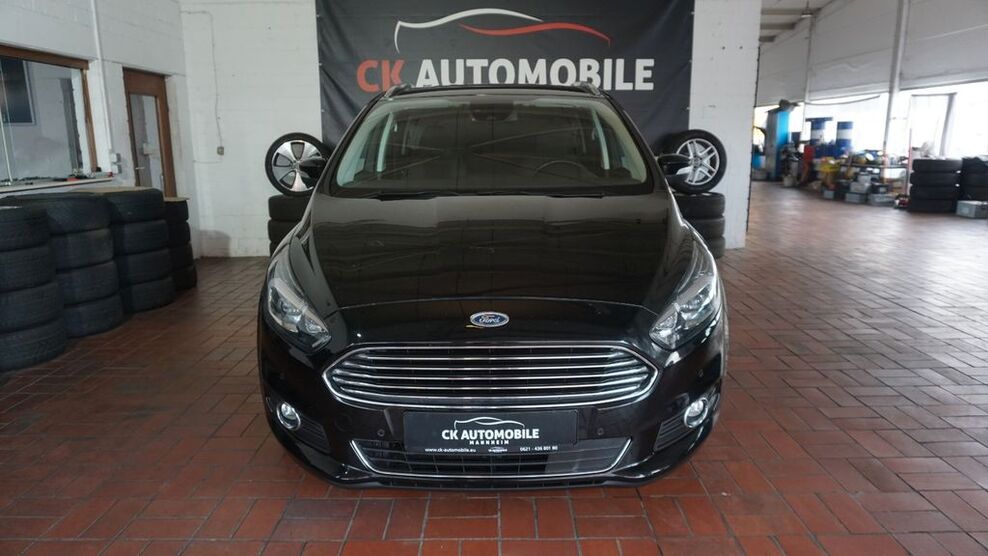 Ford S-Max 136.000 km 17.890 € Mannheim 68309