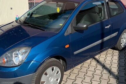 Ford Fiesta 126.000 km 2.300 &euro; Hamm 59071