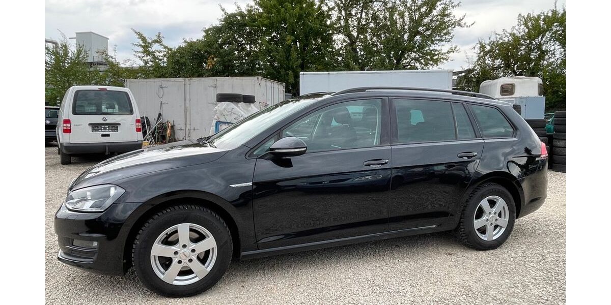 VW Golf 153.000 km 8.800 &euro; Nürnberg 90427