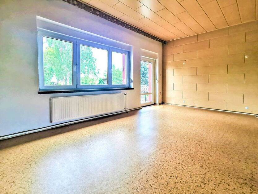 Einfamilienhaus + Nebenhaus | Werkstatt Lager Praxis Büro FeWo | Parkplätze | Solarthermie!