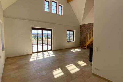 Wohnung Dresden Pieschen - 4 Zimmer, 175 m&sup2;, 2.400&euro; | Angebot:25641856