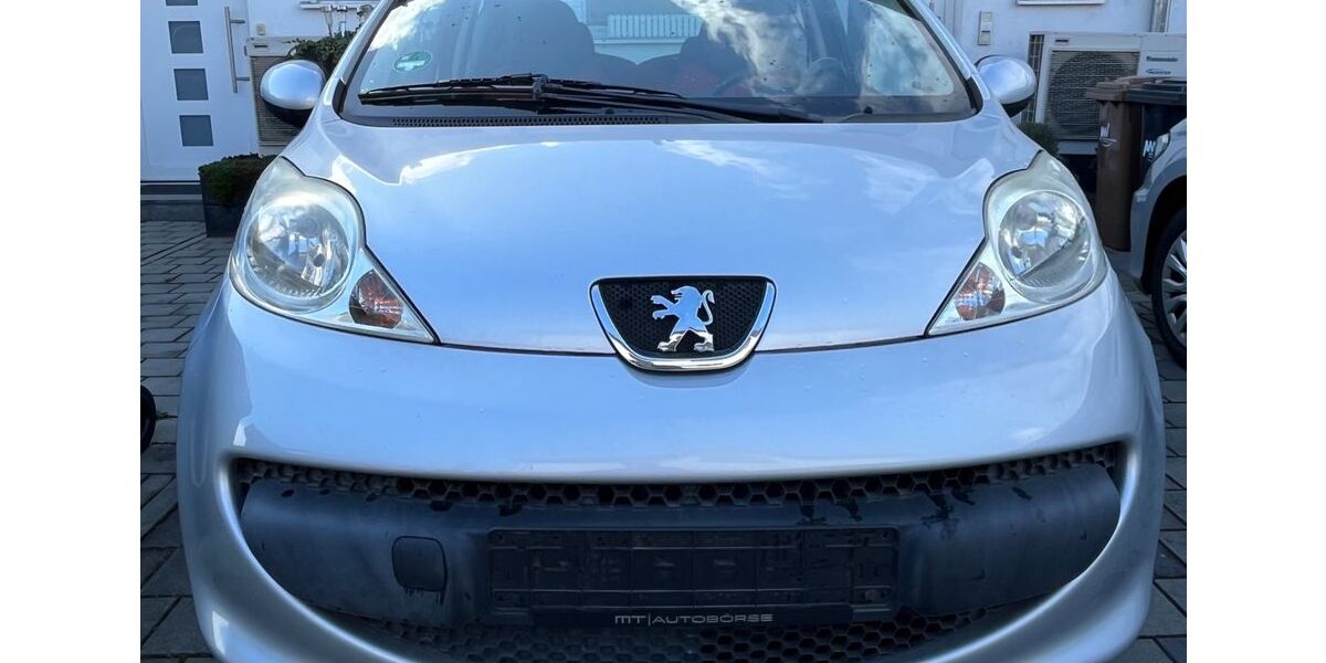 Peugeot 107 180.500 km 1.990 &euro; Büttelborn 64572
