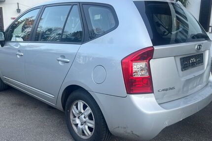 Kia Carens 174.000 km 1.090 &euro; Greiling/Bad Tölz 83677